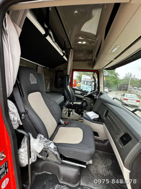 nội thất Howo max 8X4