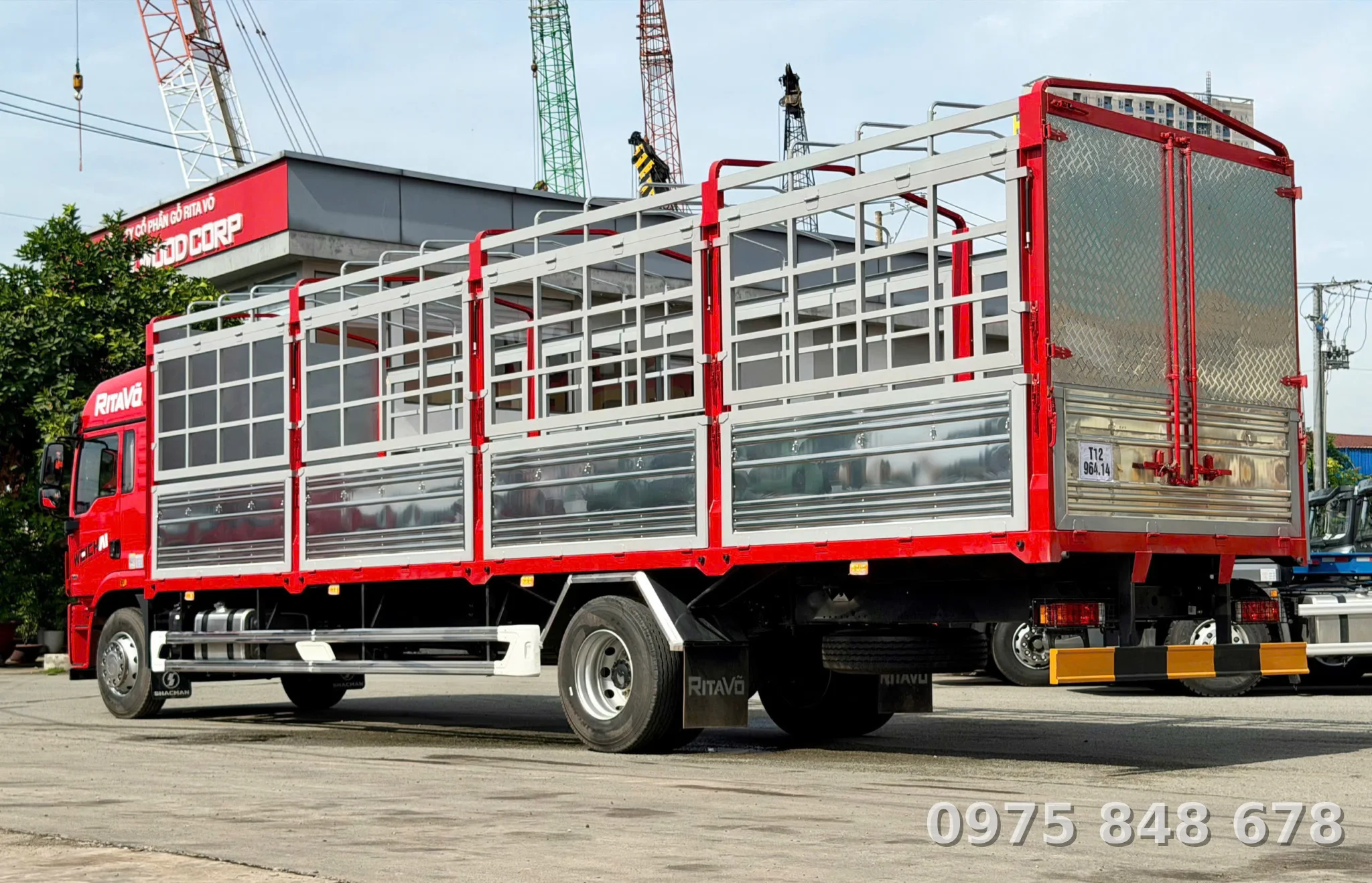 xe tải thùng bạt Shacman L5000 mới
