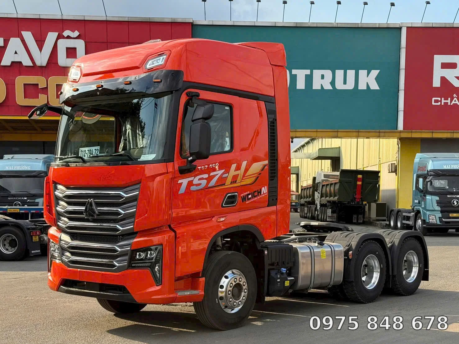 xe đầu kéo Howo TS7 460HP đỏ